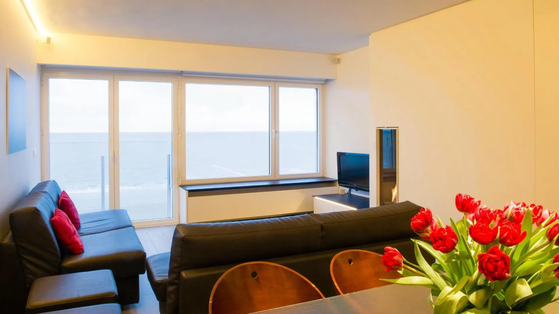 Appartement Met Zeezicht - Seamore Ostend 0*,